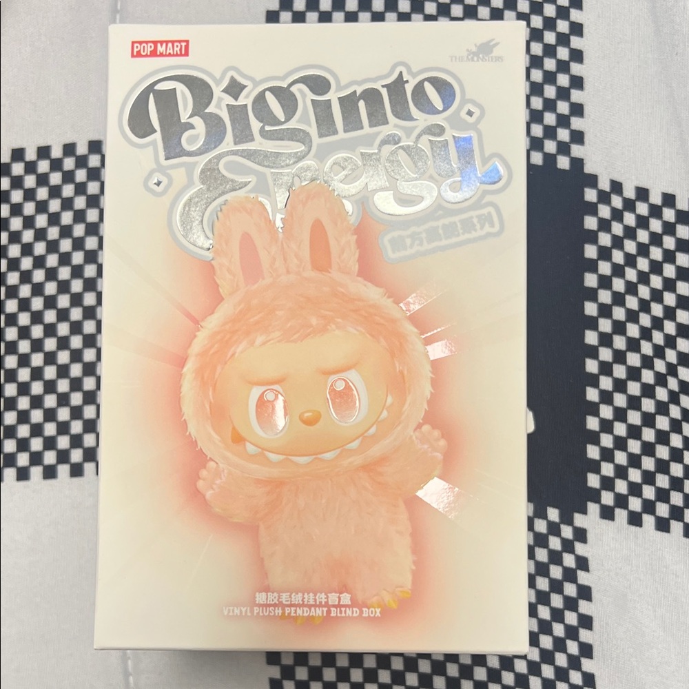 Popmart big into energy blind box